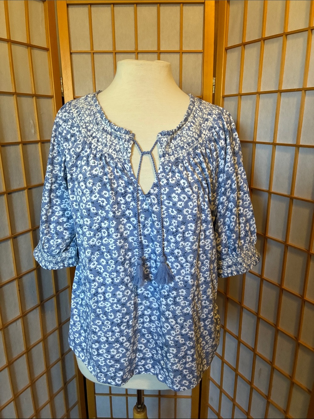 Lucky Brand Blue/White Floral Tie-Front Knit Peasant Top